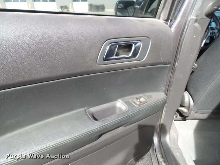 image for item K8139 2014 Ford Explorer Police Interceptor Utility SUV