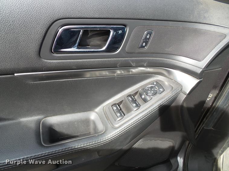 image for item K8139 2014 Ford Explorer Police Interceptor Utility SUV