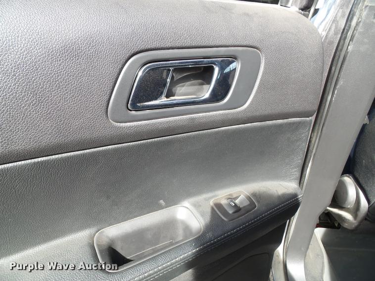 image for item K8141 2014 Ford Explorer Police Interceptor Utility SUV