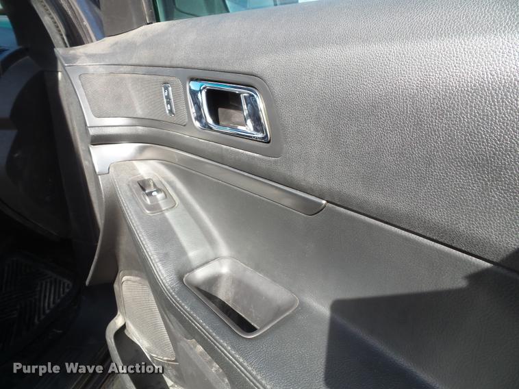 image for item K8142 2013 Ford Explorer Police Interceptor Utility SUV