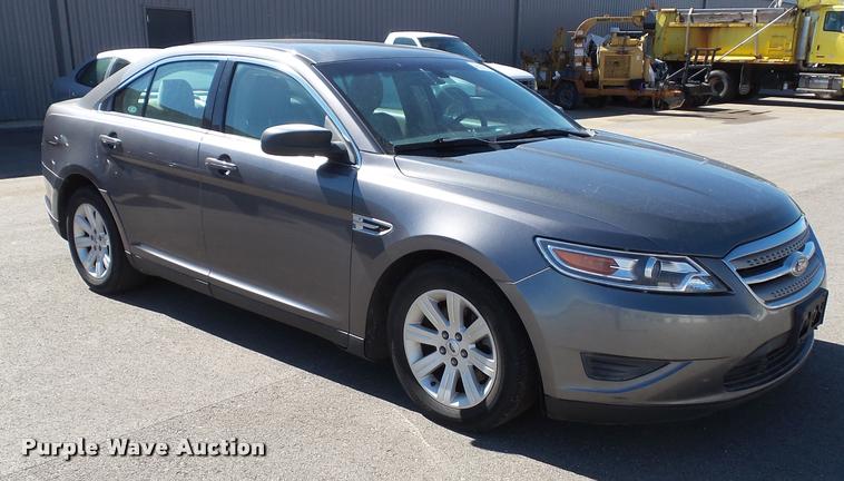 image for item K8145 2011 Ford Taurus