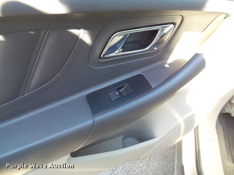 image for item K8145 2011 Ford Taurus