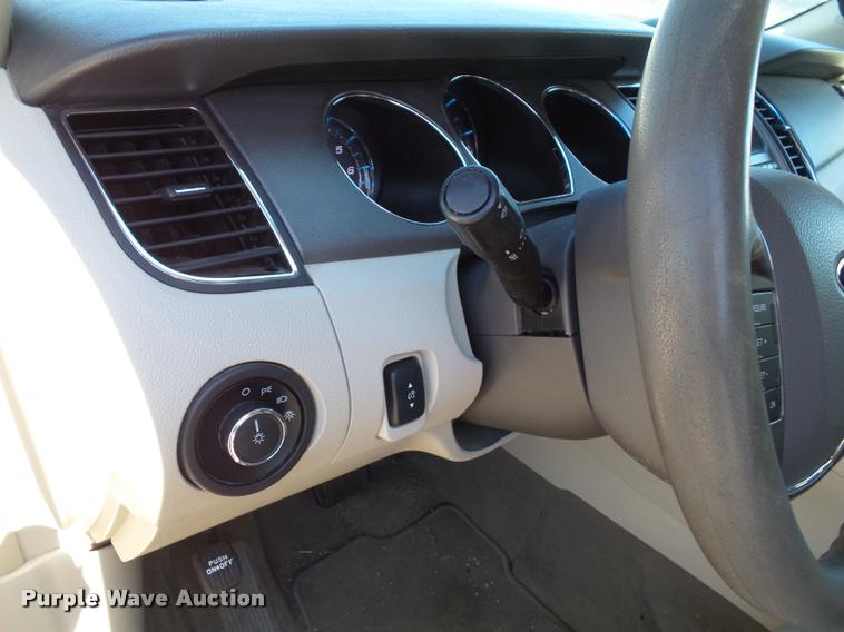 image for item K8145 2011 Ford Taurus