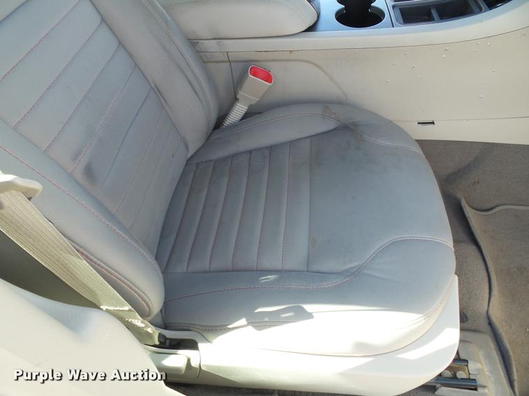 image for item K8145 2011 Ford Taurus