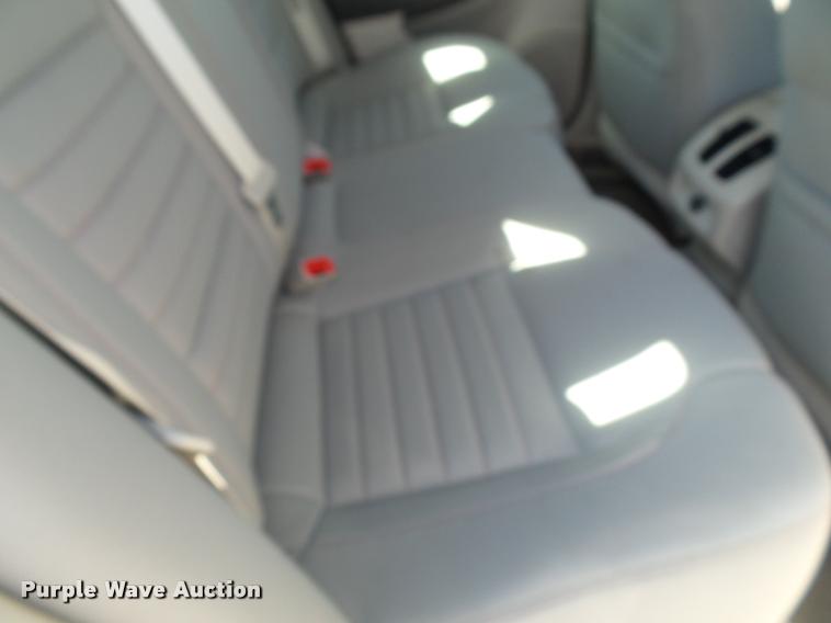 image for item K8145 2011 Ford Taurus