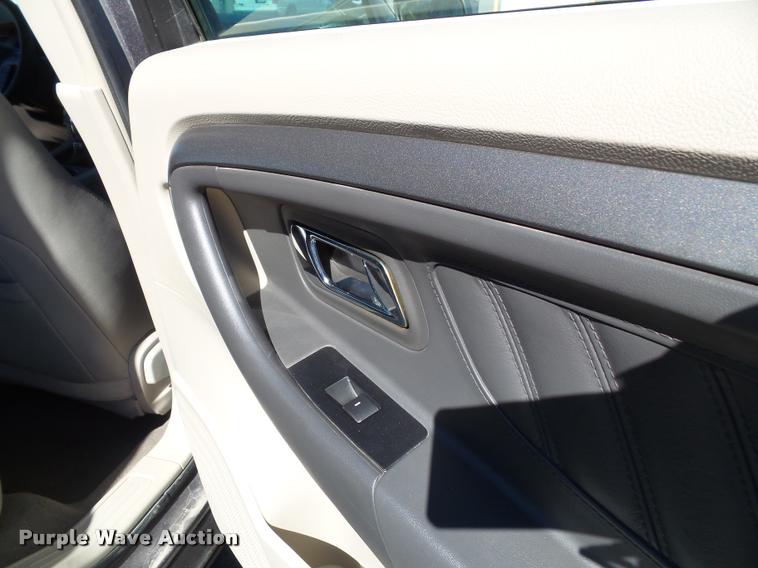 image for item K8145 2011 Ford Taurus