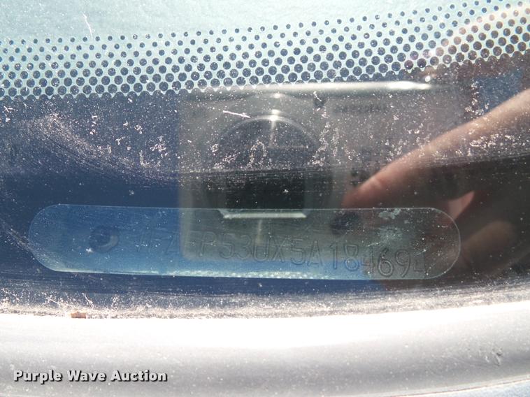 image for item K8146 2005 Ford Taurus SE