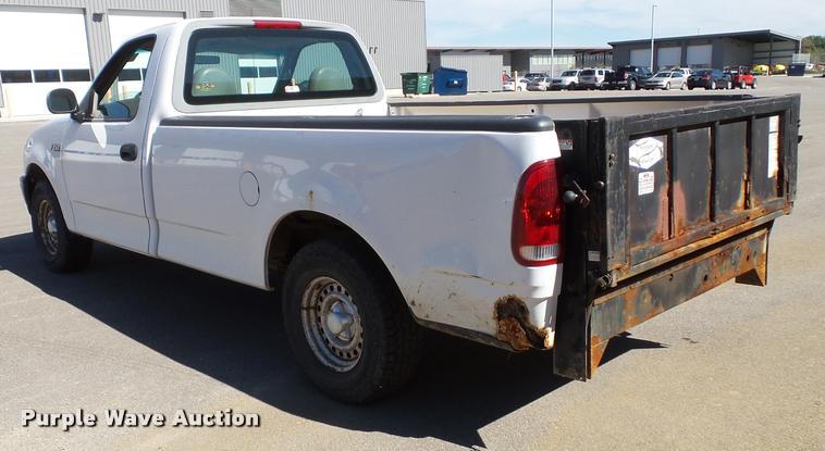 image for item K8147 1998 Ford F150 pickup truck
