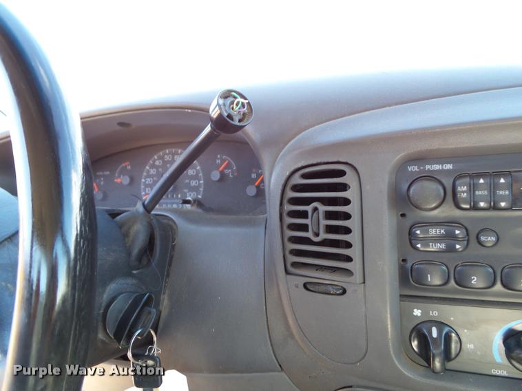 image for item K8147 1998 Ford F150 pickup truck