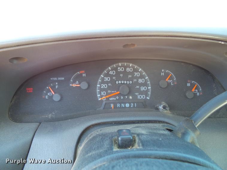 image for item K8147 1998 Ford F150 pickup truck