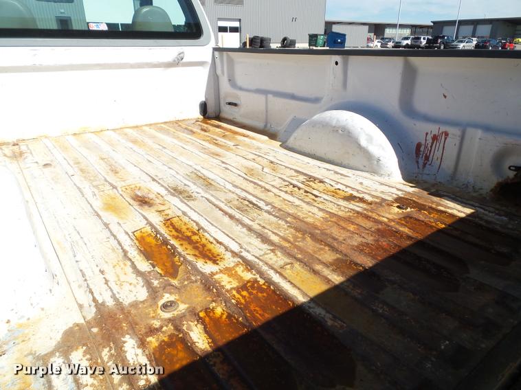 image for item K8147 1998 Ford F150 pickup truck