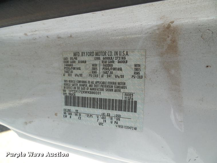 image for item K8147 1998 Ford F150 pickup truck