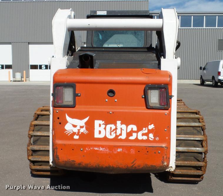 image for item K8148 2007 Bobcat S330 skid steer