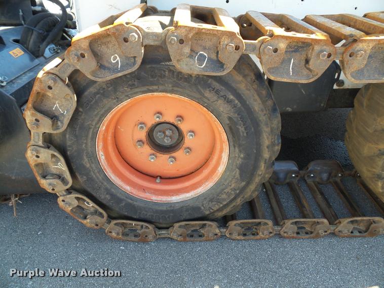 image for item K8148 2007 Bobcat S330 skid steer