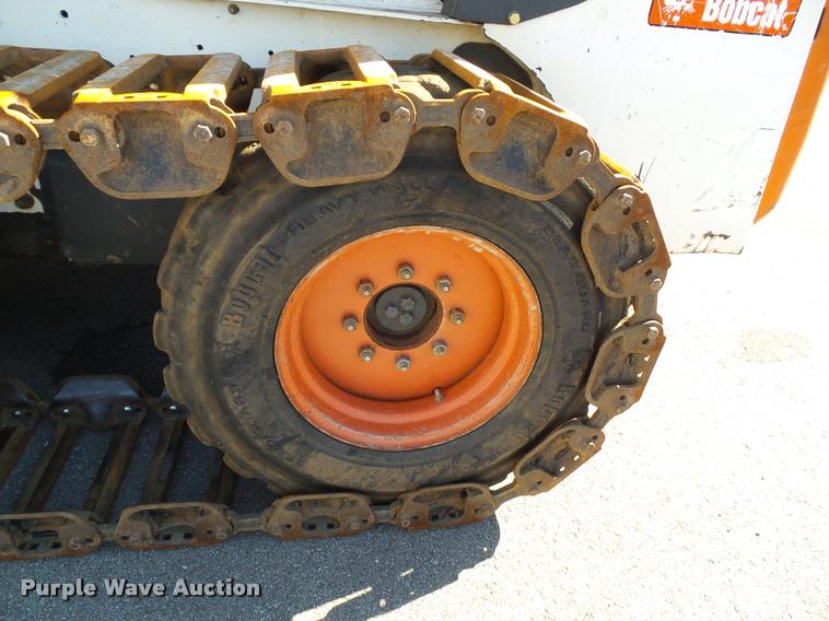 image for item K8148 2007 Bobcat S330 skid steer