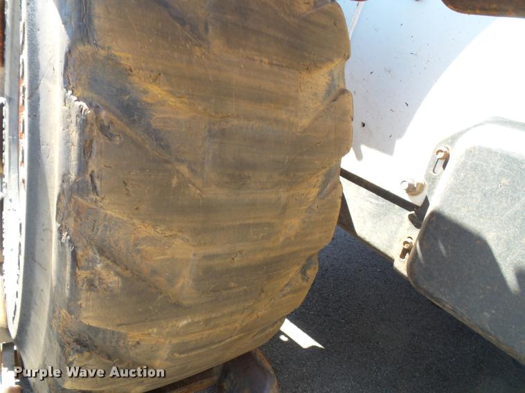 image for item K8148 2007 Bobcat S330 skid steer