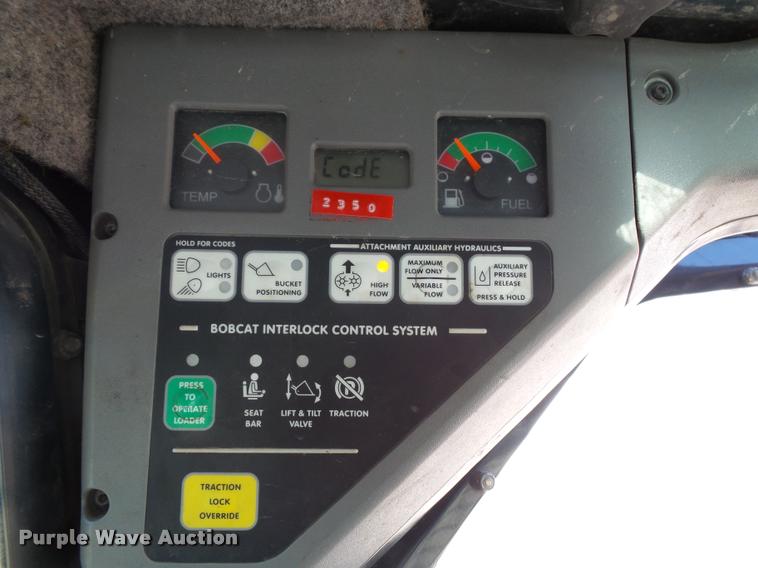 image for item K8148 2007 Bobcat S330 skid steer