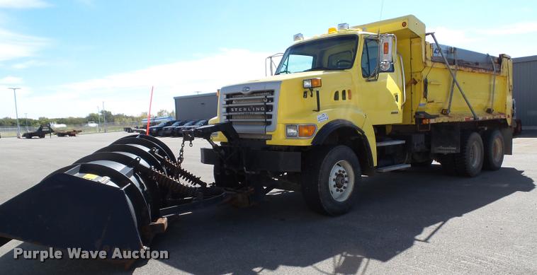 image for item K8149 2006 Sterling LT9500 dump truck