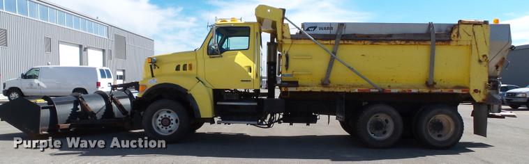 image for item K8149 2006 Sterling LT9500 dump truck