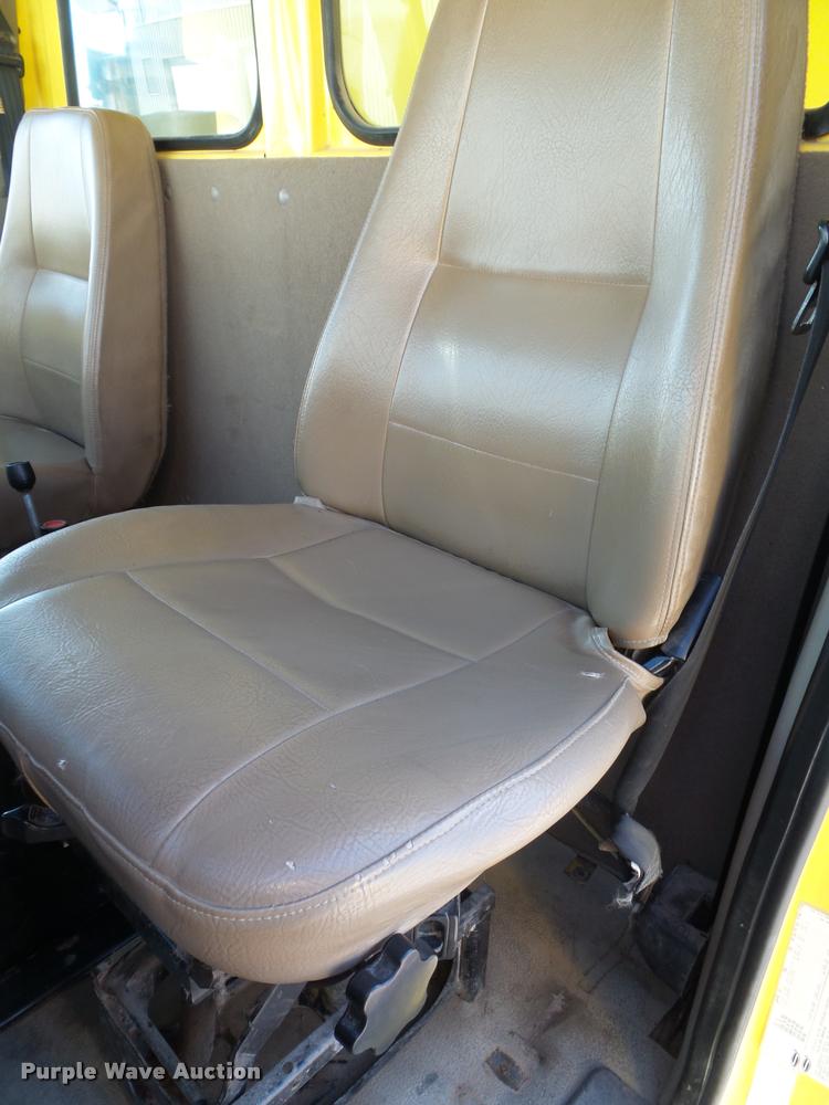 image for item K8149 2006 Sterling LT9500 dump truck