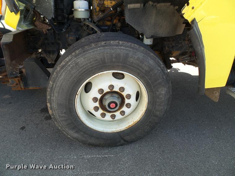 image for item K8149 2006 Sterling LT9500 dump truck