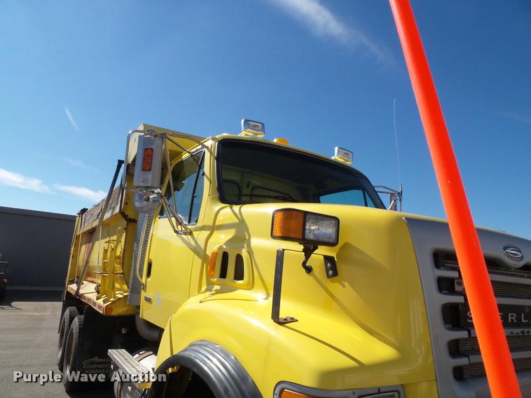 image for item K8149 2006 Sterling LT9500 dump truck