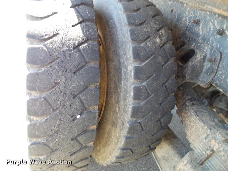 image for item K8149 2006 Sterling LT9500 dump truck