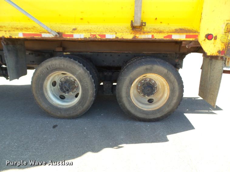 image for item K8149 2006 Sterling LT9500 dump truck