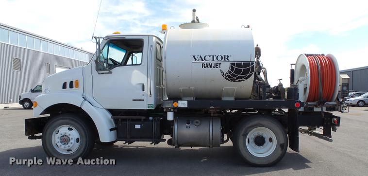 image for item K8150 2002 Sterling L7500 Vactor Ram jetter truck