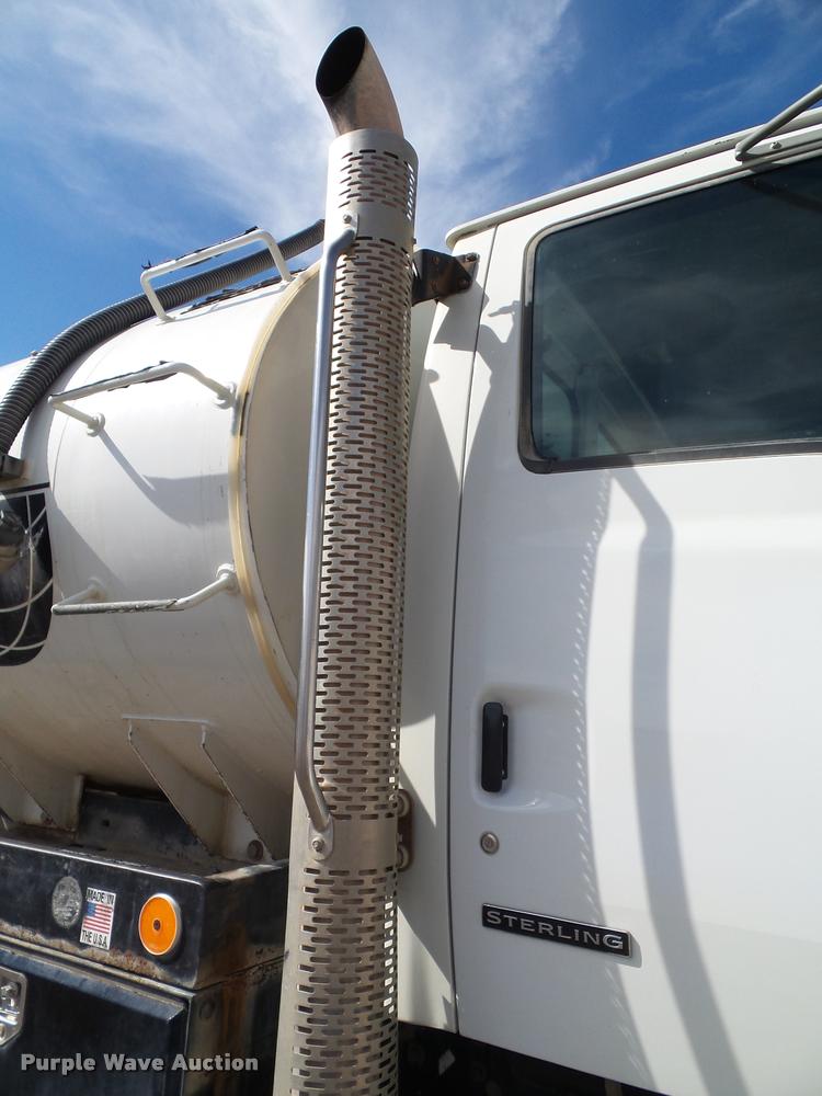 image for item K8150 2002 Sterling L7500 Vactor Ram jetter truck