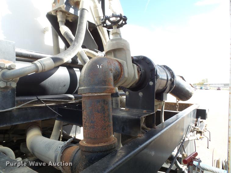 image for item K8150 2002 Sterling L7500 Vactor Ram jetter truck