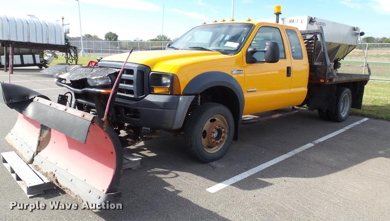 image for item K8159 2006 Ford F450 Super Duty XL SuperCab flatbed truck