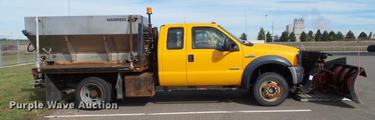 image for item K8159 2006 Ford F450 Super Duty XL SuperCab flatbed truck