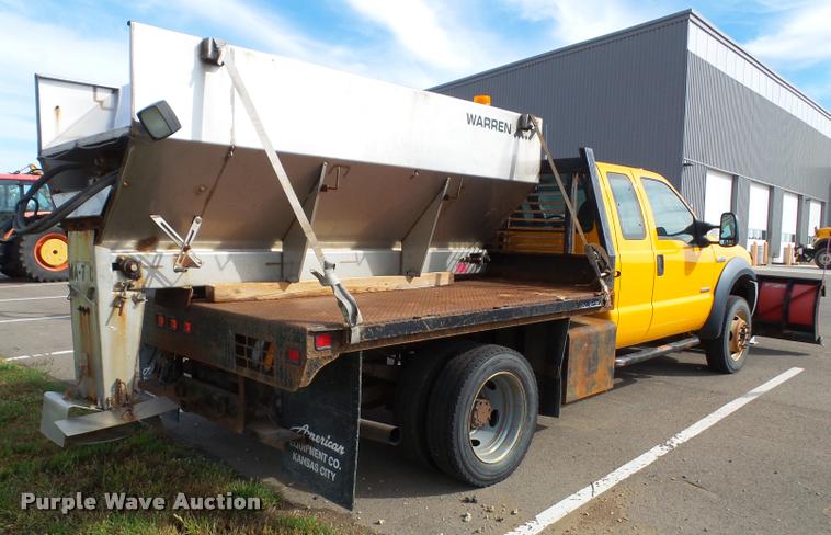 image for item K8159 2006 Ford F450 Super Duty XL SuperCab flatbed truck
