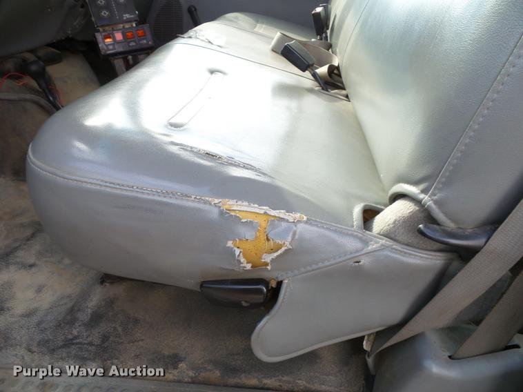 image for item K8159 2006 Ford F450 Super Duty XL SuperCab flatbed truck