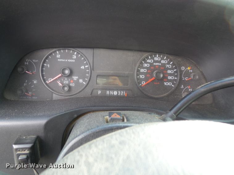 image for item K8159 2006 Ford F450 Super Duty XL SuperCab flatbed truck