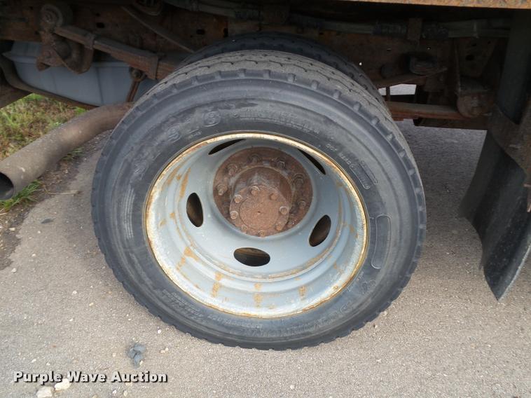 image for item K8159 2006 Ford F450 Super Duty XL SuperCab flatbed truck