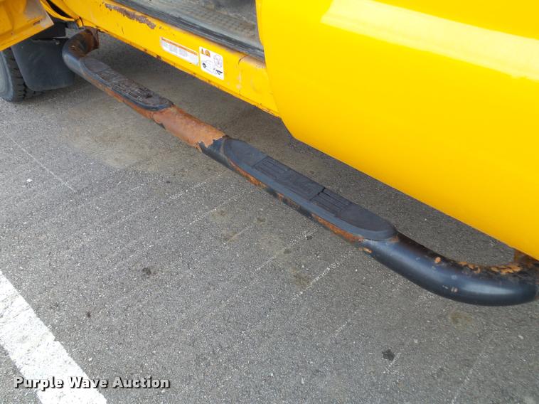 image for item K8159 2006 Ford F450 Super Duty XL SuperCab flatbed truck