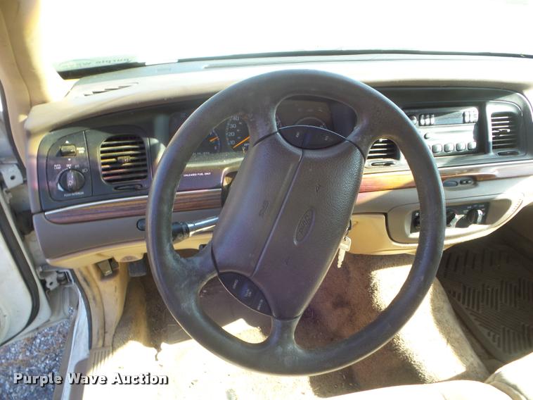 image for item L1746 1997 Ford Crown Victoria