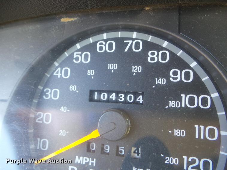 image for item L1746 1997 Ford Crown Victoria