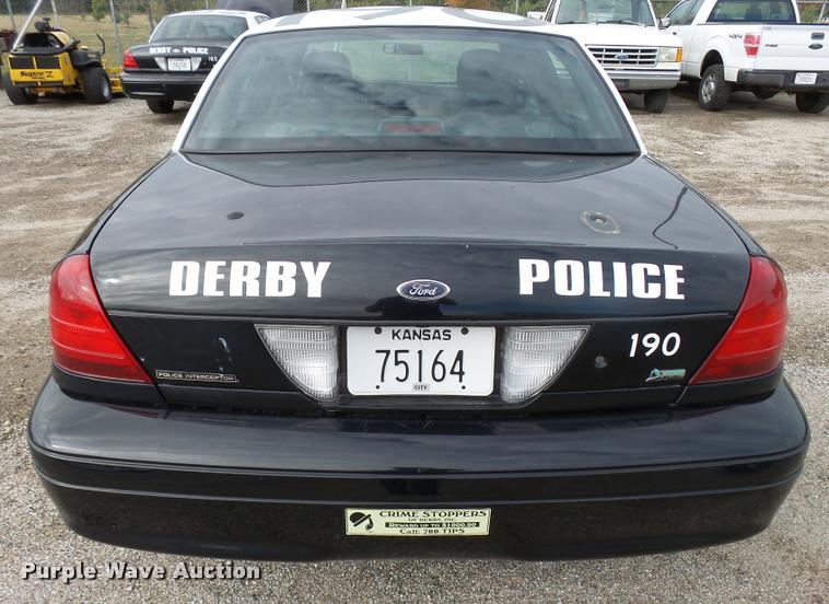 image for item L3380 2010 Ford Crown Victoria Police Interceptor