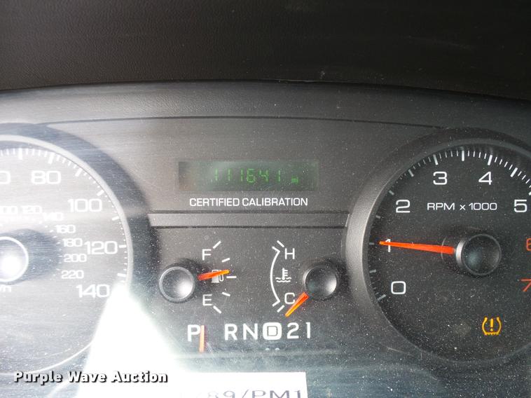 image for item L3380 2010 Ford Crown Victoria Police Interceptor