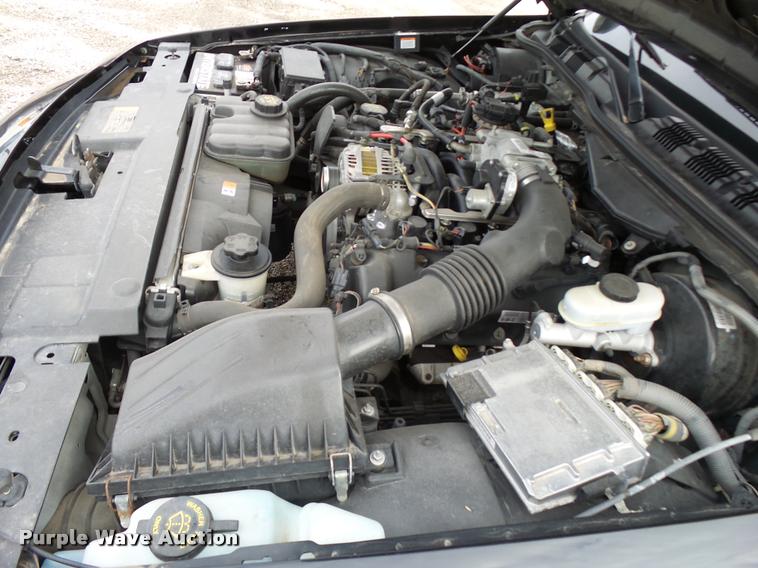 image for item L3381 2010 Ford Crown Victoria Police Interceptor