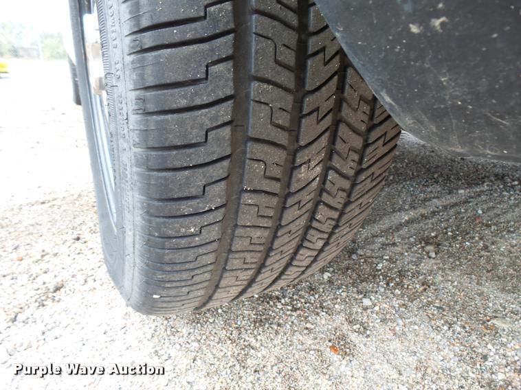 image for item L3381 2010 Ford Crown Victoria Police Interceptor