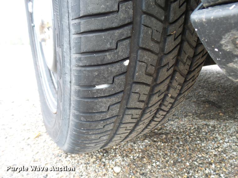 image for item L3381 2010 Ford Crown Victoria Police Interceptor