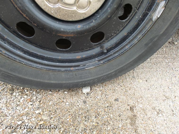 image for item L3382 2009 Ford Crown Victoria Police Interceptor