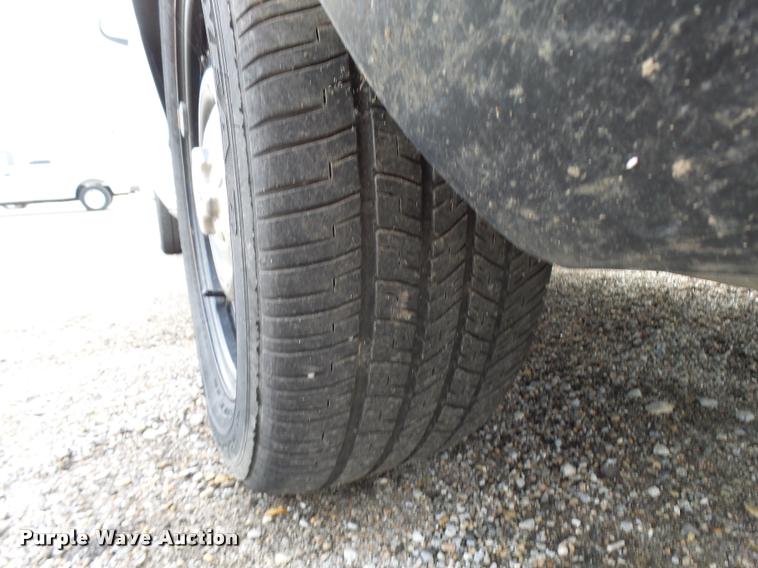 image for item L3383 2011 Ford Crown Victoria Police Interceptor