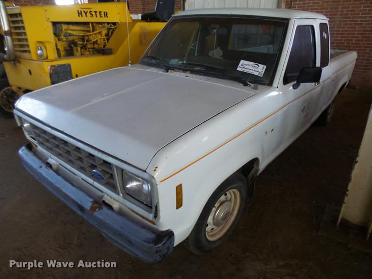 image for item L3406 1986 Ford Ranger SuperCab pickup truck