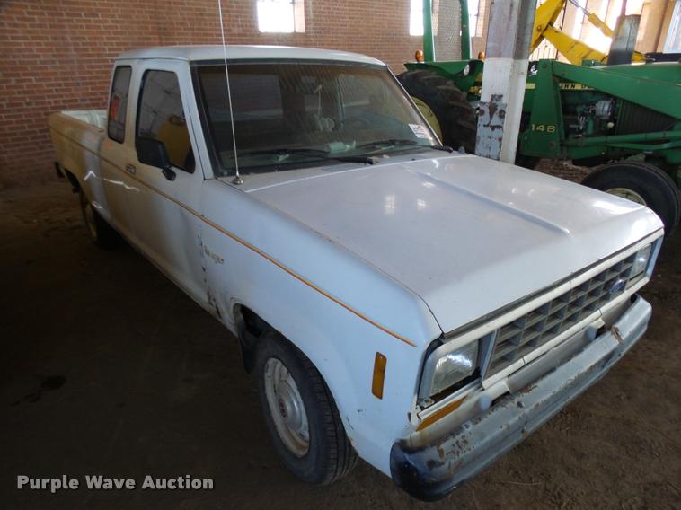 image for item L3406 1986 Ford Ranger SuperCab pickup truck