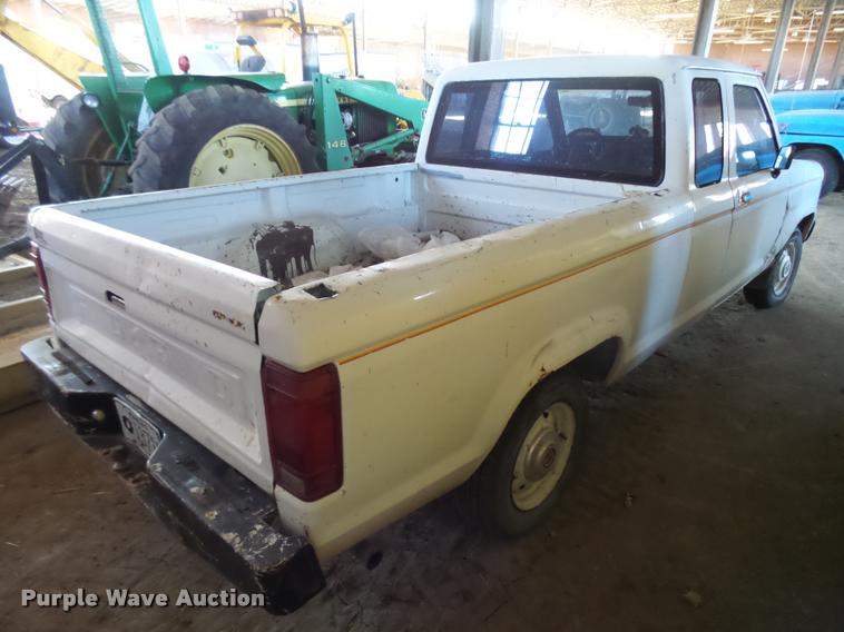 image for item L3406 1986 Ford Ranger SuperCab pickup truck
